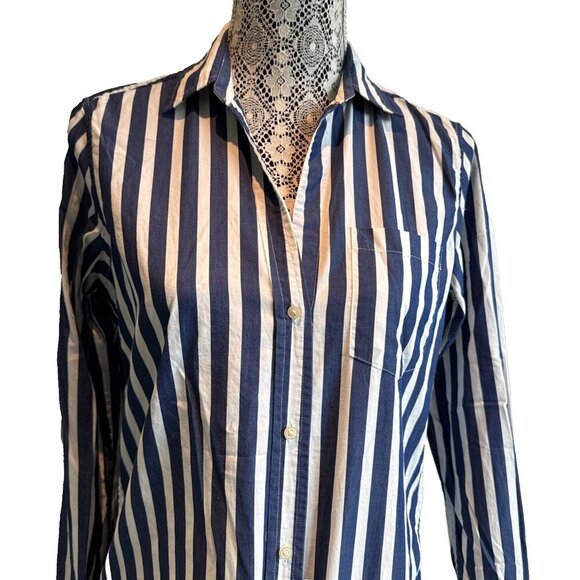 Gap Dress shirt V neck collared Woman’s Small Navy & White stripes fitted - Picture 1 of 12